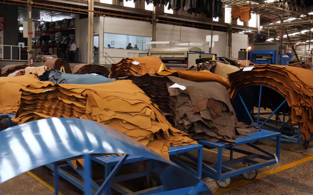 美碩風(fēng)_解決方案_皮具/皮革車間