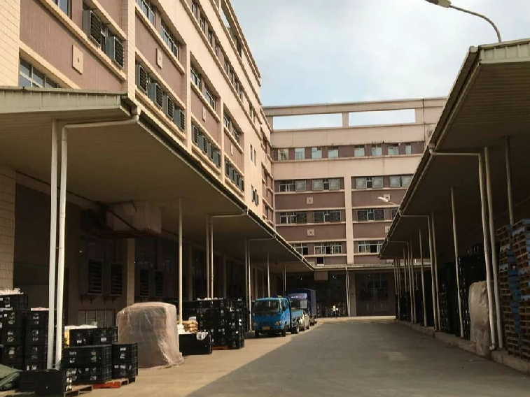 深圳玩具生產(chǎn)車間環(huán)境空間通風(fēng)降溫案例