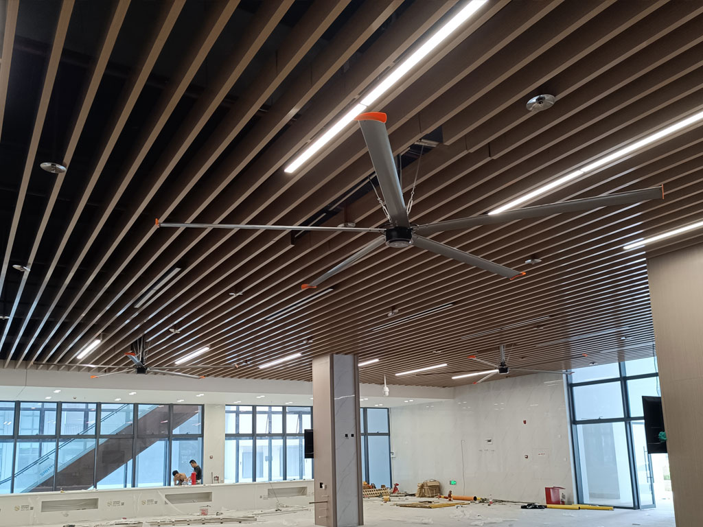 仲愷群益智能制造產(chǎn)業(yè)項(xiàng)目C區(qū)餐區(qū)大型風(fēng)扇安裝案例